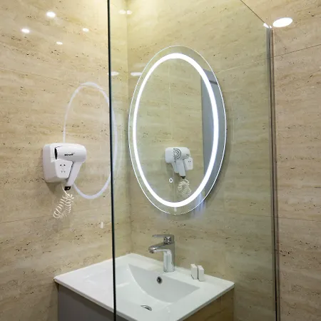 Nobel Gallery Hotel 4*