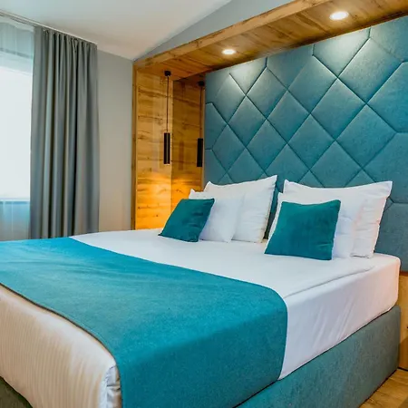 Hotel Nobel Gallery 4*