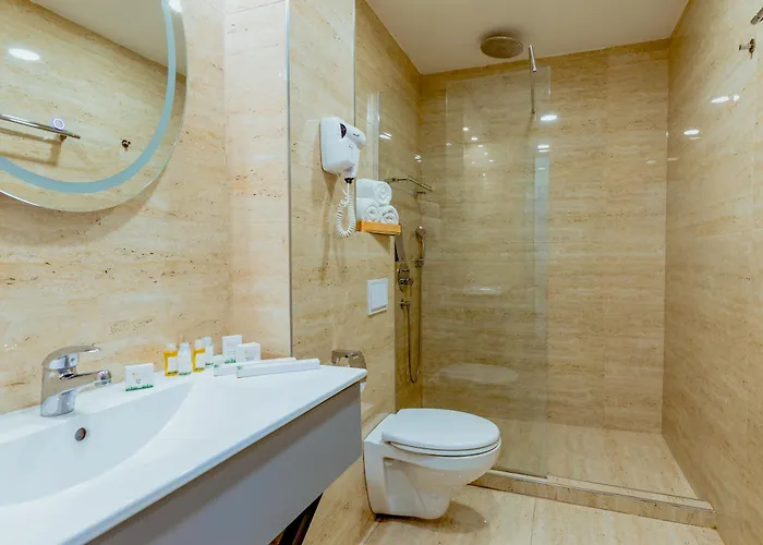 Nobel Gallery Hotel 4*